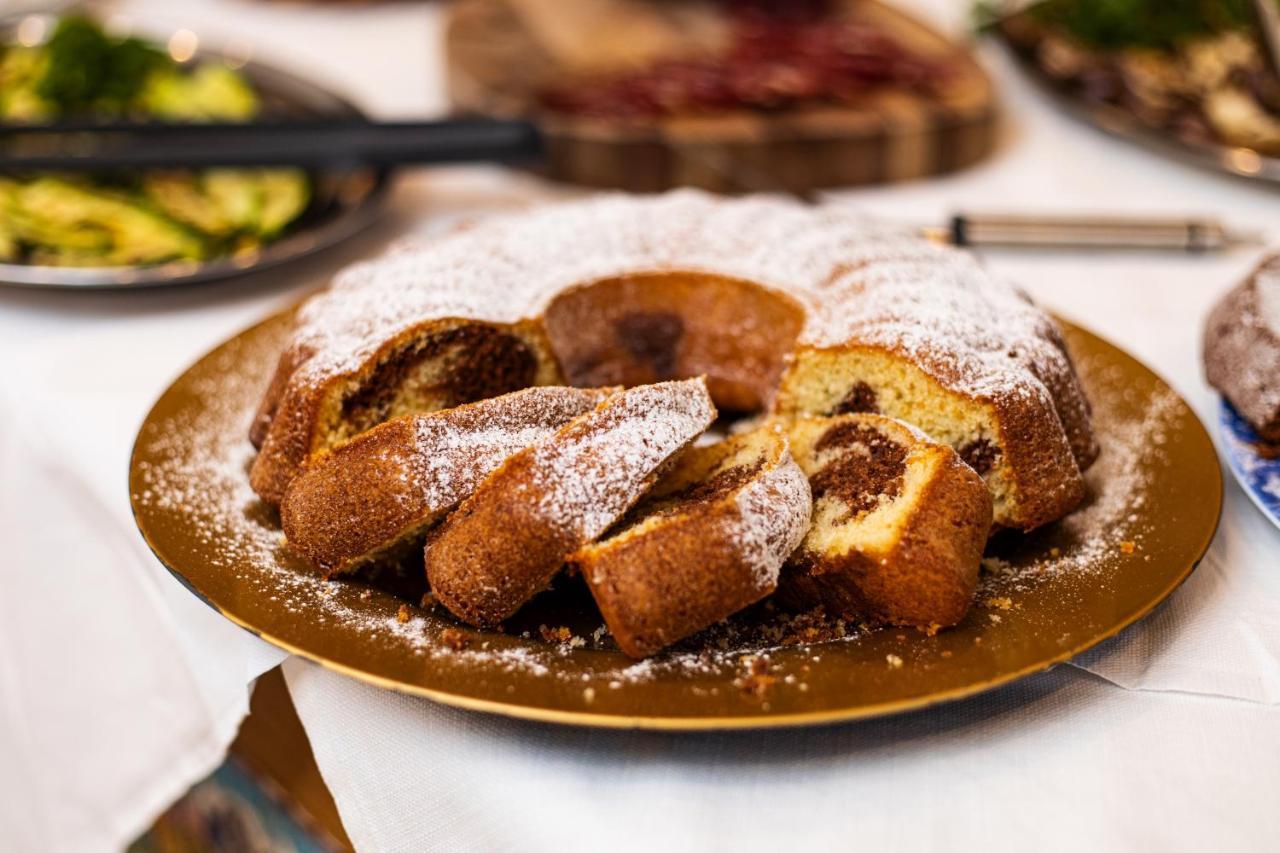 Al Chiaro Di Luna Bed & Breakfast
