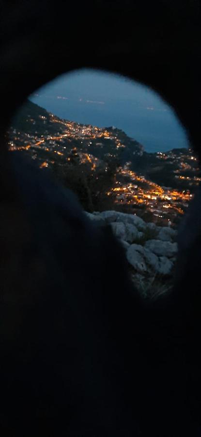 Al Chiaro Di Luna Bed & Breakfast